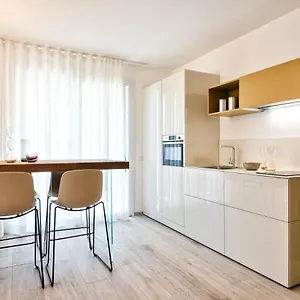  Aparthotel Albamarina
